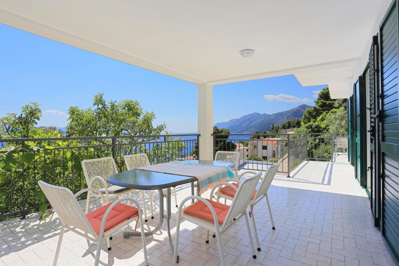 Apartments With A Parking Space Brela, Makarska - 6043 Exterior photo